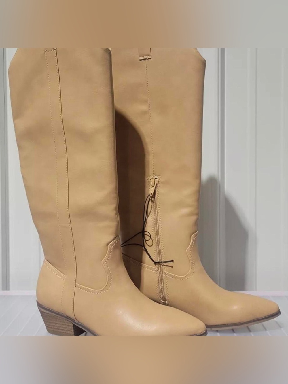 Universal Thread NWT Sommer Light Brown Western Cowboy Boots Size 9.5